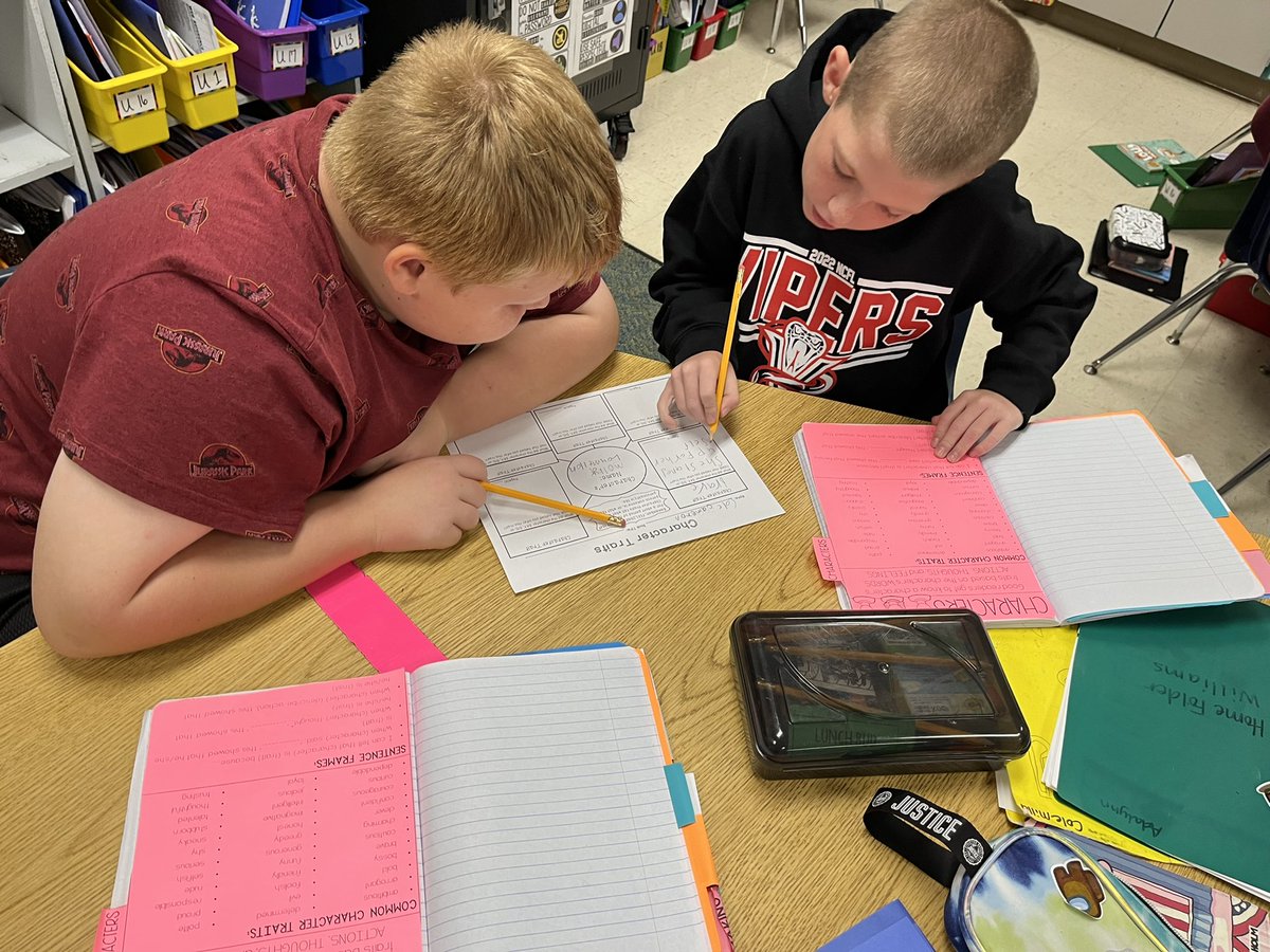 Meg_Michalsky's tweet photo. Diving into our fiction unit by examining character traits and finding evidence to support our thinking. Their discussions were on point! #4thgraderocks #TurnerTribe https://t.co/caFUqStkAT
