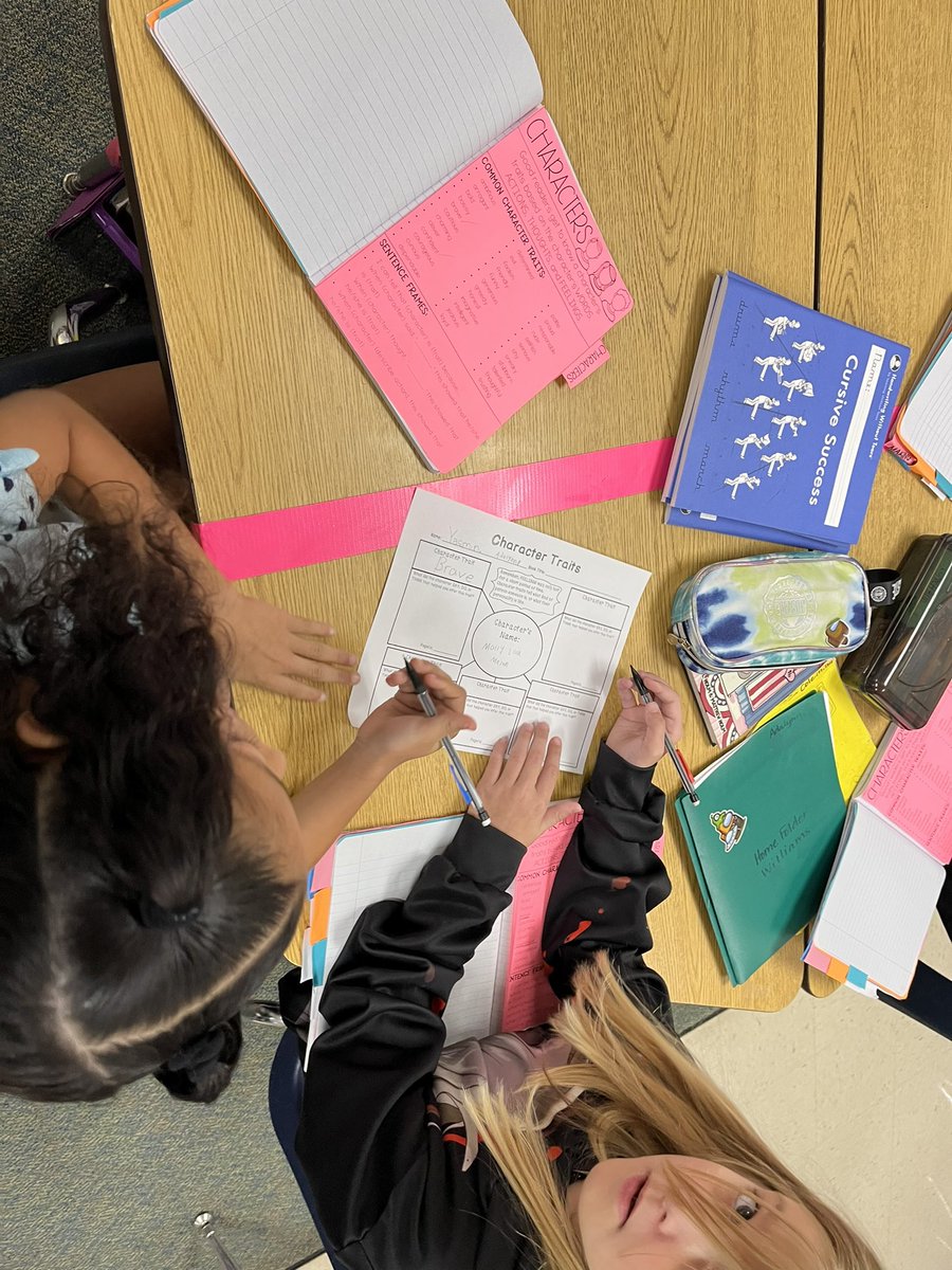 Meg_Michalsky's tweet photo. Diving into our fiction unit by examining character traits and finding evidence to support our thinking. Their discussions were on point! #4thgraderocks #TurnerTribe https://t.co/caFUqStkAT