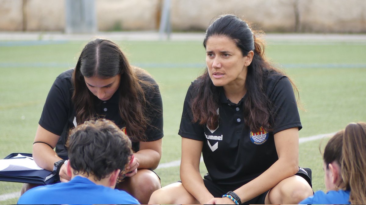 ceseagullbdn's tweet photo. JUVENIL A 📸

Imatges del partit d'avui contra la @UD_Viladecans 

#SomhiGavines 💙
#FutbolFemenino #FutbolFemeni #FutFem #FutbolBase #Seagull #Badalona https://t.co/35L083iD3D