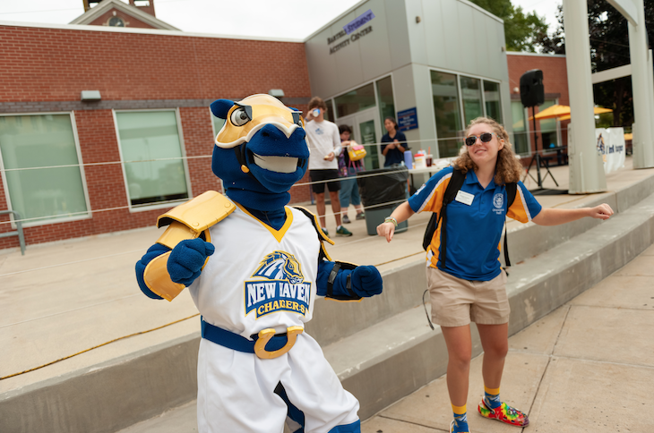 UNewHaven's tweet photo. We hope everyone is enjoying the #weekend! Here are a few photos from last weekend, when we welcomed families to #UNewHaven for Family Day. It a great time! #ChargerNation #ChargeHome https://t.co/ynoxuWsaZV
