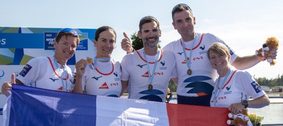 Marcel GLAVIEUX, président du CDOS Somme , le comité et l ensemble du monde sportif adressent toutes leurs félicitations à Erika pour sa médaille de bronze au championnat du monde de para aviron à Racice  en 4 barre mixte     .  Paris 2024 arrive …..