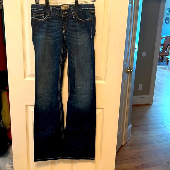 snipsnipchick's tweet image. So good I had to share! Check out all the items I&apos;m loving on @Poshmarkapp #poshmark #fashion #style #shopmycloset #bp #coldwatercreek #bke: posh.mk/IagRcqIEAtb