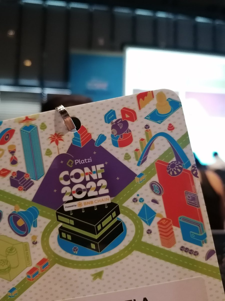 marce14camacho's tweet photo. La #platziconf está ¡boom! 🥳🥳🥳 https://t.co/nApvzy0M6Y