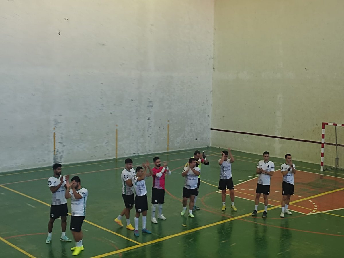 ¡Comenzamos la temporada de la mejor manera posible! Victoria en casa, con nuestra gente y ante un rival que seguramente aspirará a todo.

<a href="/aldeadavilaFS/">Aldeadávila Futsal</a> 5-3 CD Macotera

Gracias a todos por venir a animarnos 👏