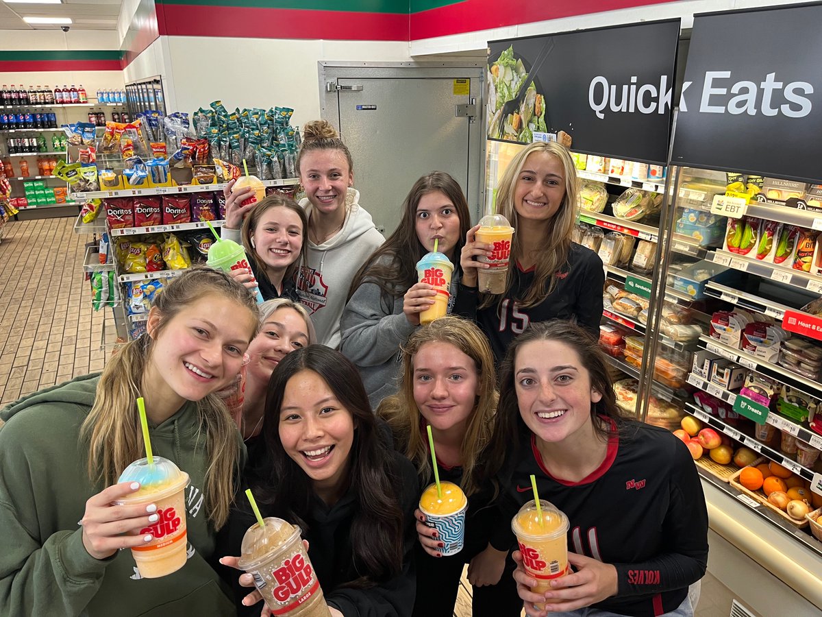 NWGirlsVball's tweet photo. These girls came to play today! Finished 1st Place and went 5-0 in the Northside Prep Tournament today. #champions #slurpeetime #bestgroupofgiirls#wolfpack
@WolvesD219
@NTHSD219 https://t.co/mMBLb1E281