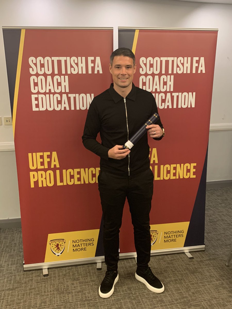 odea_darren's tweet photo. Absolutely delighted to be granted my UEFA PRO Licence. #SFACoachED https://t.co/X5PVrLzd8P