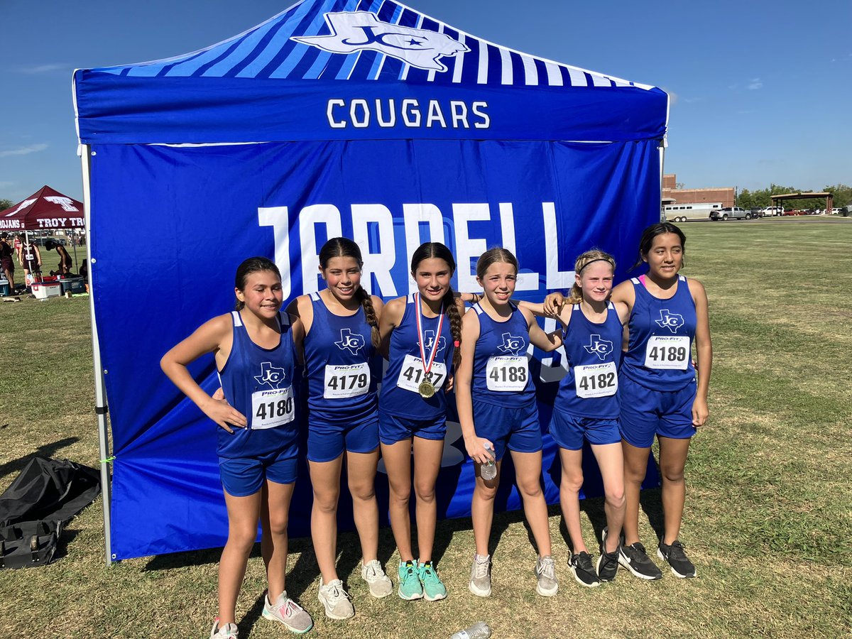 jarrell_xc's tweet photo. The JH runners had a great day today at the Cameron CC Meet.  Raven Sandoval ran an incredible time of 12:07 and earned first place plus a new PR. Desaray Benavidez narrowly missed out on a medal.  All of the other runners ran extremely hard. @Jarrell_ISD @jarrell_ms https://t.co/UD46qC8AIm