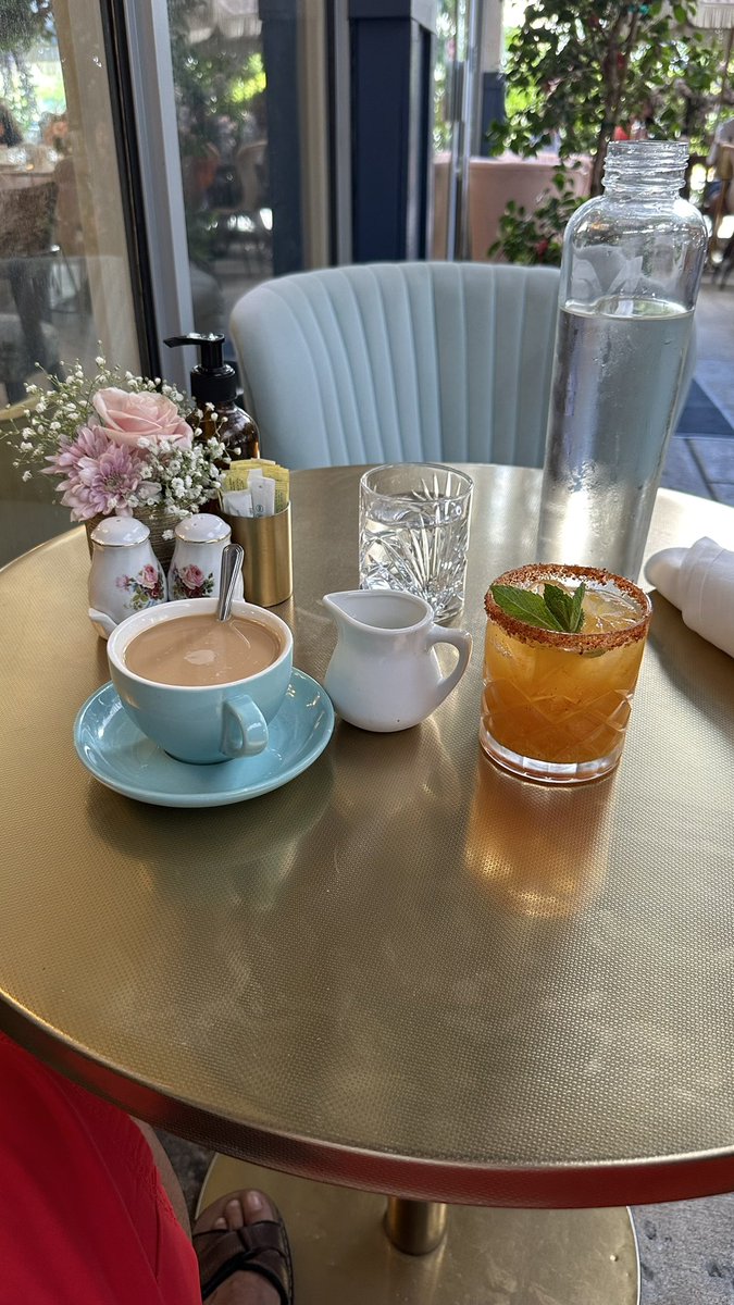 javawithJimmy's tweet photo. When in #midtown #Miami be sure to stop by #littlehen https://t.co/zweFe6KhL2