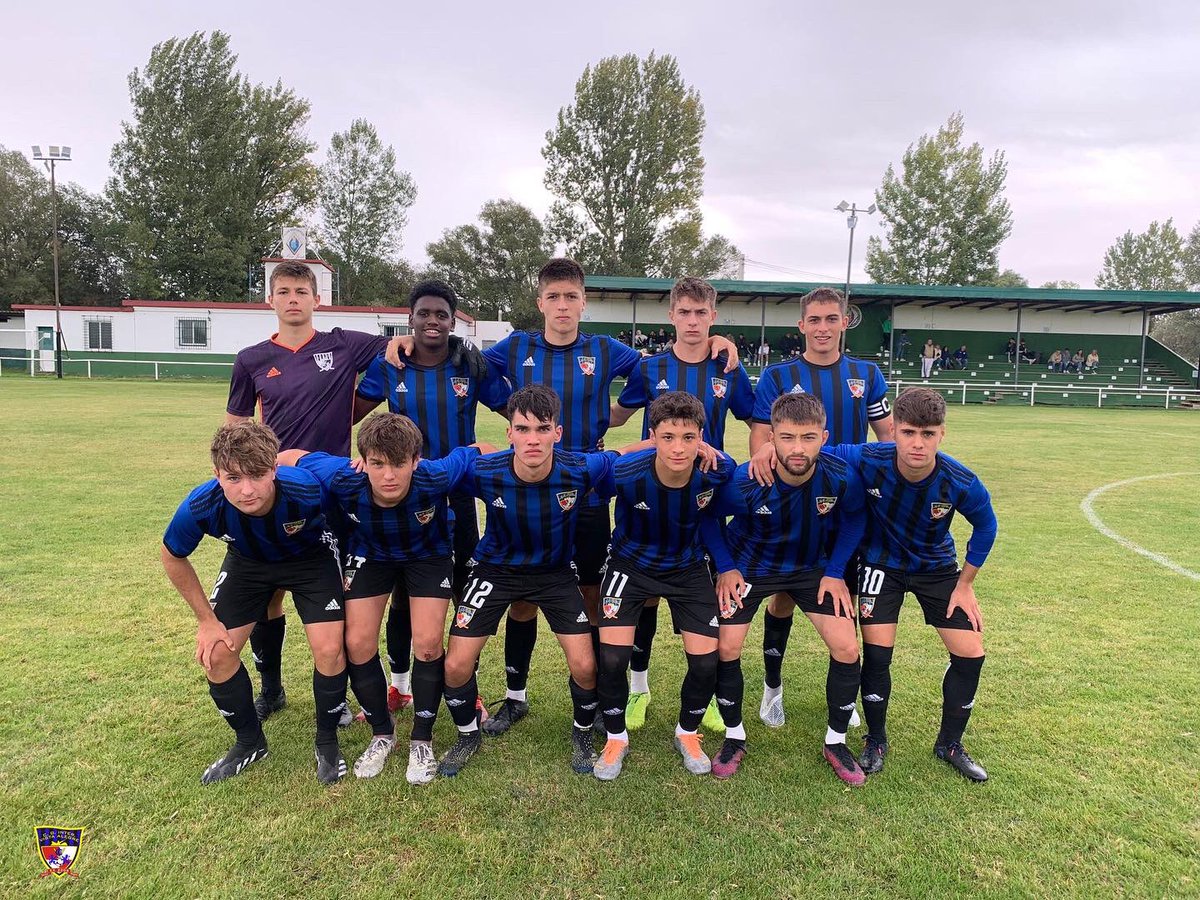 CDInterVA's tweet photo. CD San José 1-3 Inter Santillán

Nuestro Juvenil A consigue su segunda victoria consecutiva en un partido muy competido. 
¡Gran trabajo equipo! 

¡Muchas gracias al @cdsanjosesoria por vuestro trato y hospitalidad, os esperamos en la vuelta!
#InterVA #Burgos https://t.co/LDYZXB5ADT