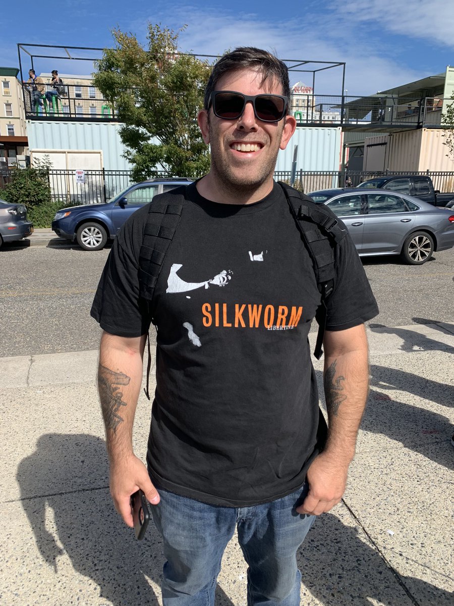 comedyminusone's tweet photo. A man of wealth and taste at @FranticCityNJ.

#skwm #silkwormband #franticcity https://t.co/dXcgfYxngG