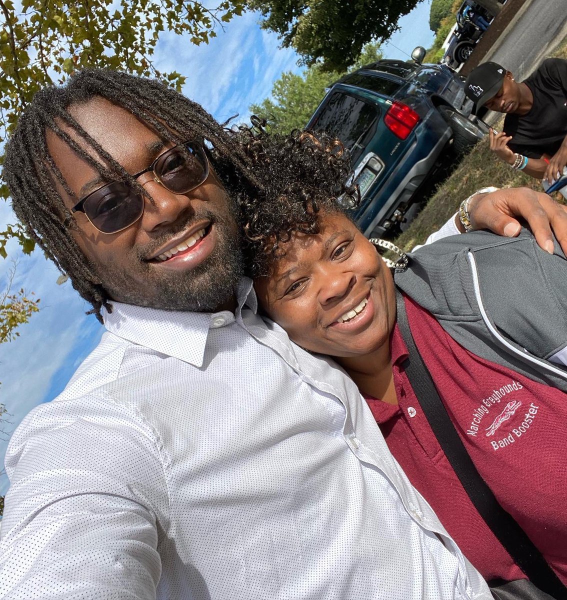 NadariusClarkVA's tweet photo. Came to downtown Portsmouth to join in the Fishbowl classic this morning! Last time I was in this parade as part of I.C Norcom High school’s Versatile 100 marching band! Now, as a Virginia State Delegate but I kept my Norcom colors!
#VADelegate #FishbowlClassic #Powertothe757 https://t.co/xMTDcy0006
