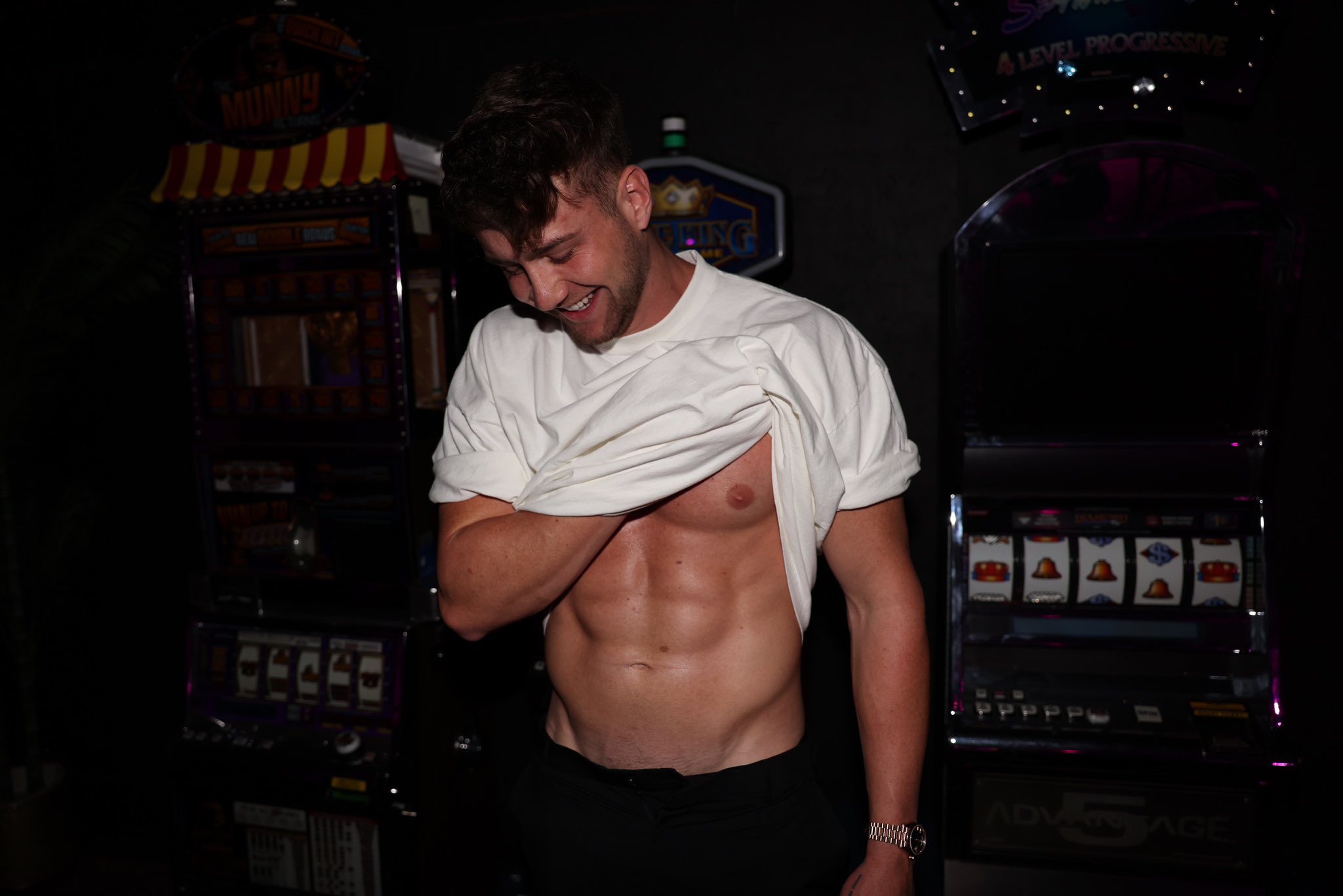 Harry Jowsey on Twitter "Hi 🥰 https//t.co/ty2yDLL8Iy https//t.co/llV8IvU21C" / Twitter