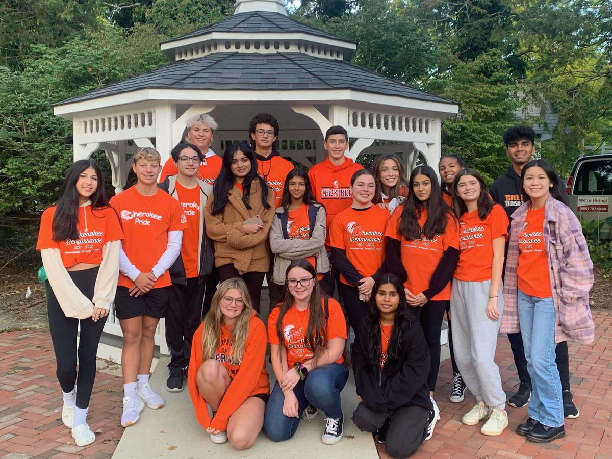 Cherokee_HS's tweet photo. Thank you to our Renaissance students for volunteering at Evesham Township's annual Harvest Festival🍂🍁 https://t.co/fo5vShCFM8
