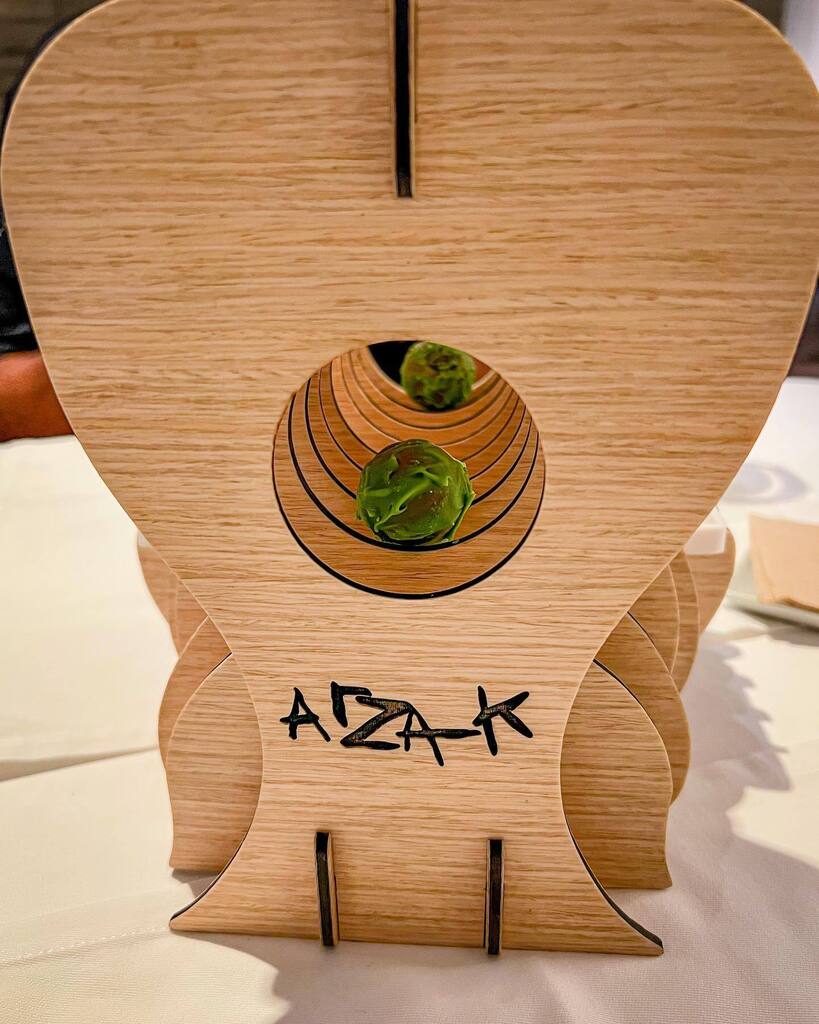 piox_tweets's tweet photo. And after you think you can’t eat another bite, you see this magical vessel of chocolates you just can’t resist. 
Magical 😍 https://t.co/h0jkBgCaXE