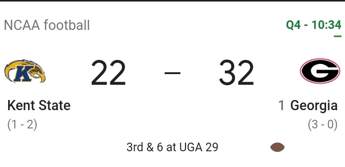 CleBuckeye23's tweet photo. If this was Ohio State that was only beating Kent St. by 10 in the 4th quarter, they'd drop so far in the polls. https://t.co/jAqLs54zEI