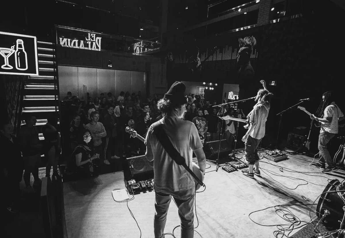 Mississauga_M's tweet photo. 2 WEEKENDS AGO @TheRecRoomCa (Square One) w/ @The_Jailbirds, @boneheadsthe, #ElPaladin  &amp; more! 

#MMWeek 

Disclaimer: We do not own these images. https://t.co/491vzA7L0n