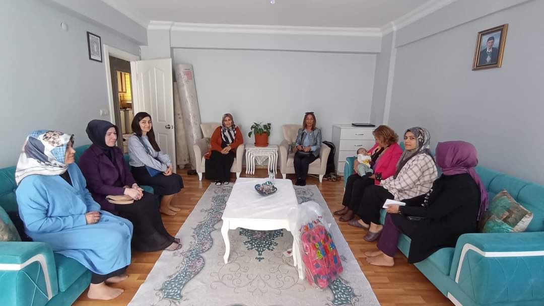 akkadinistanbul's tweet photo. 📍Maltepe

#YüzYüze100Gün İstanbul'u dinliyoruz.

Genel Merkez Kurucular Kurulu Üyemiz ve İstanbul Milletvekilimiz @Belmasatir, Maltepe teşkilatımızla birlikte vatandaşlarımızla buluştu.

Halkımızla el ele, gönül gönüle olacak ve geleceğe sağlam adımlarla yürüyeceğiz. https://t.co/tNLXD5RXXA
