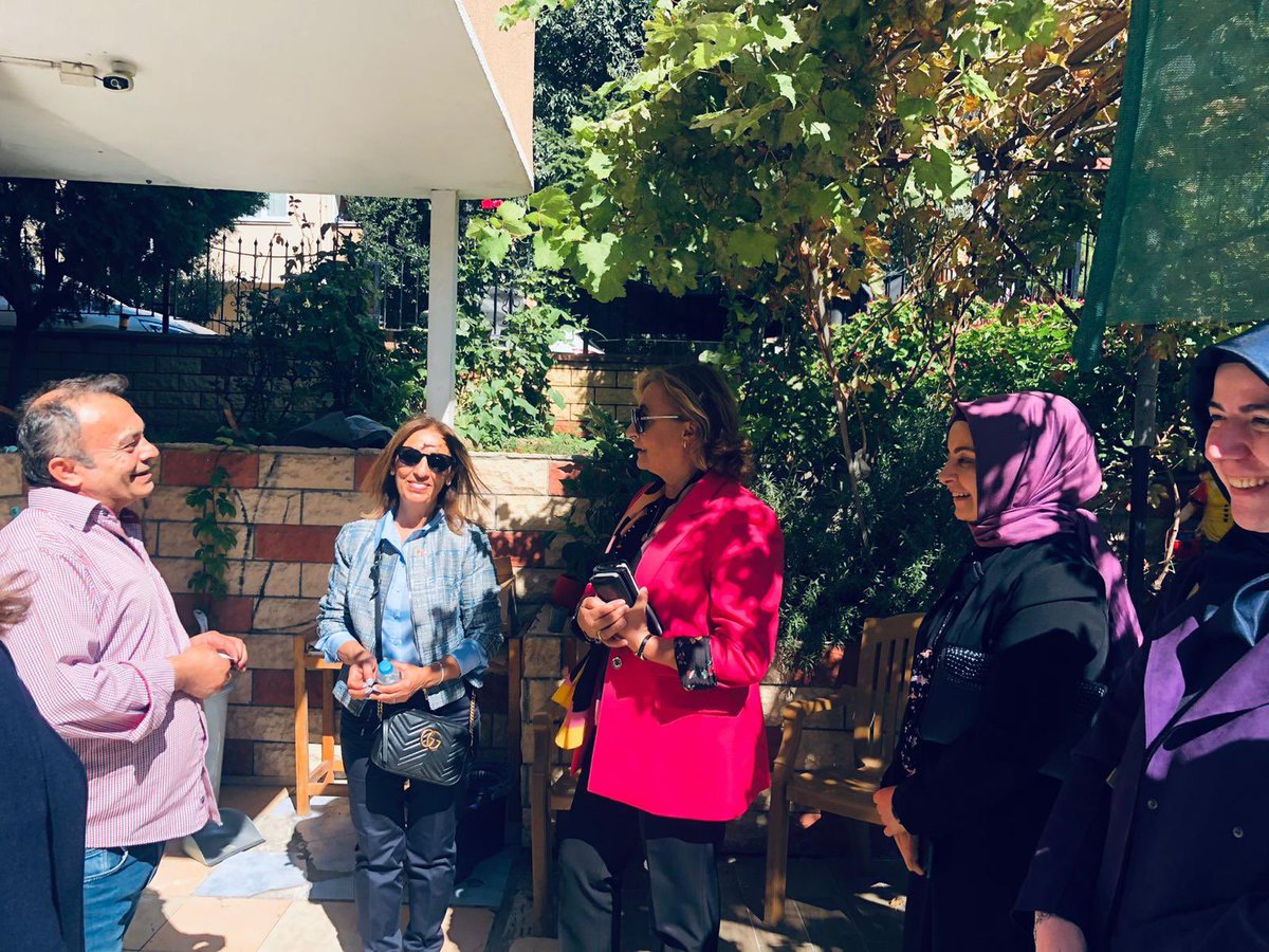 akkadinistanbul's tweet photo. 📍Maltepe

#YüzYüze100Gün İstanbul'u dinliyoruz.

Genel Merkez Kurucular Kurulu Üyemiz ve İstanbul Milletvekilimiz @Belmasatir, Maltepe teşkilatımızla birlikte vatandaşlarımızla buluştu.

Halkımızla el ele, gönül gönüle olacak ve geleceğe sağlam adımlarla yürüyeceğiz. https://t.co/tNLXD5RXXA