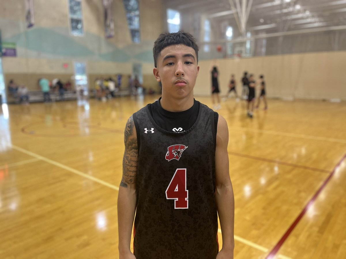 #GASOFC22 Notebook 📒 

<a href="/DylanGonzalez1_/">Dylan</a> - <a href="/WagnerboysBball/">Wagner Boys Basketball</a> 
2023

• Consistently hit the open man around the basket
• Deep range on his shot
• Quick and gets into the paint

#GASO | Everyone’s Big Stage