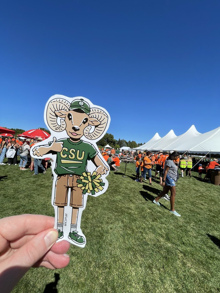 CSUAlumni's tweet photo. #FlatCAM loves Ag Day! ๐ https://t.co/ugvBMCsbBx