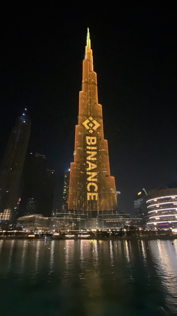 That's great to see #BinanceAtTheBurj
Thanks to <a href="/cz_binance/">CZ 🔶 BNB</a> , <a href="/heyibinance/">Yi He</a> &amp; the whole <a href="/binance/">Binance</a> team to taking #Binance High in the Sky.

Let's BUIDL N BUIDL 

#Binance #BNB #BinanceAtTheBurj