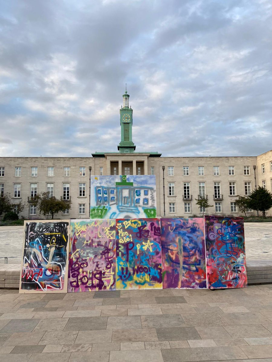 WMBigLocal's tweet photo. What a day at Fellowship Sq doing the Design Line finale at @wfcouncil with  @woodstreetwalls, @HatchArt  @weareubn - incredible people, weather and community #williammorrisdesignline #communitypower https://t.co/OsZW8NSYTx