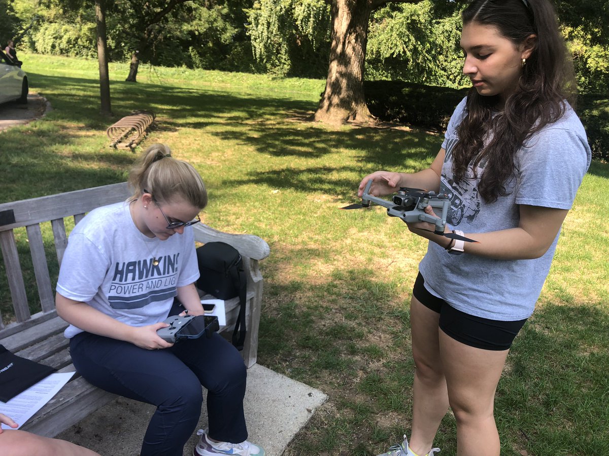 twiktani's tweet photo. Some more visuals from the Drone Journalism class. These awesome students shot drone footage across campus and then edited it into video stories! @ButlerCCom #Butler https://t.co/WpVhNkR2VF