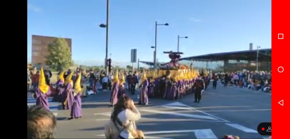 Magdalas5's tweet photo. Dato curioso, hoy 24 de septiembre se está celebrando una Magna en León, lo curioso es que en pleno septiembre, hay nazarenos en la calle. https://t.co/FXSTRDNEw0