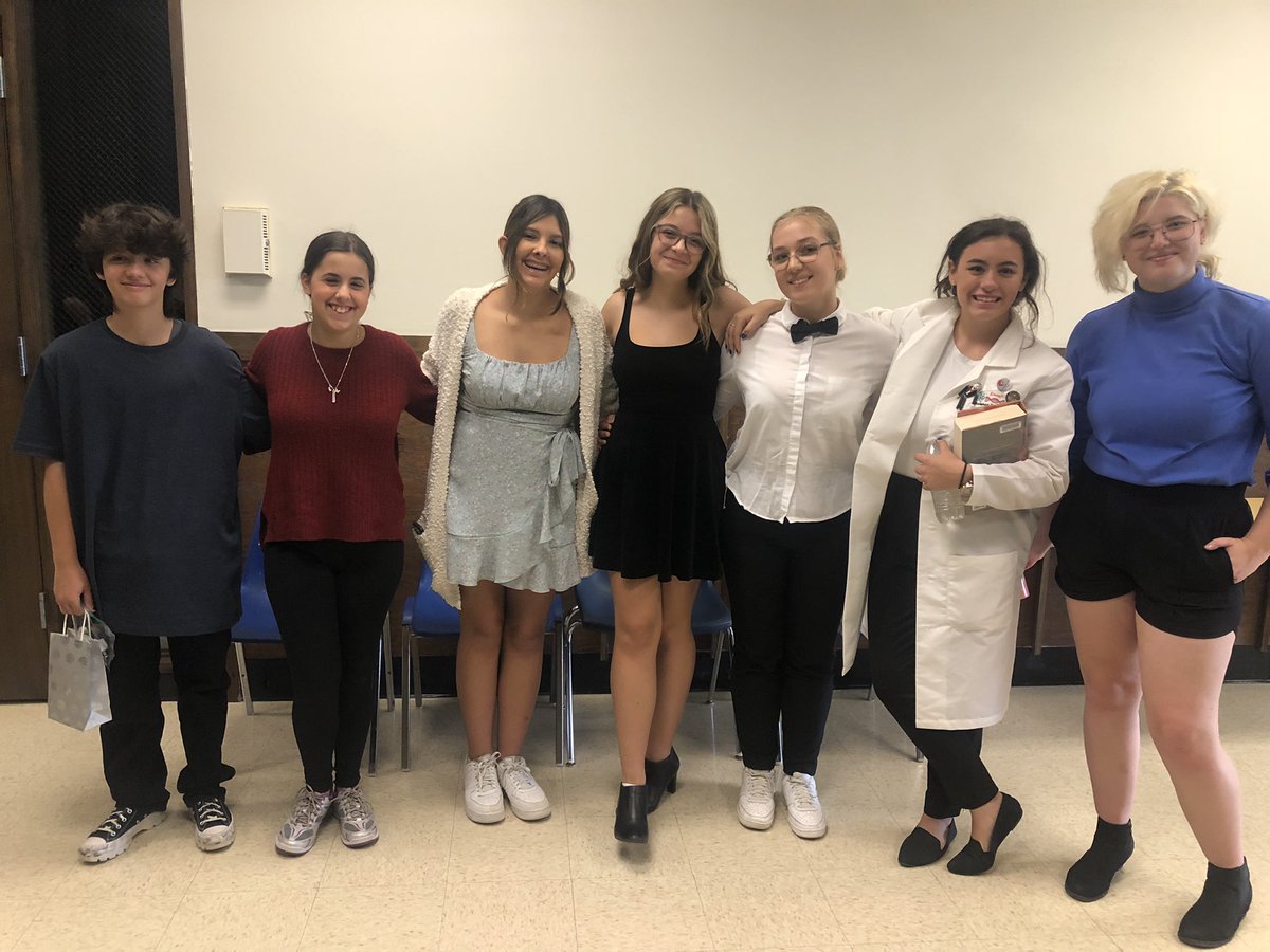 I am so proud of my students who performed in the one-act plays today! There is another chance to see them and their cast mates tonight at 7 PM. #weightroomacts