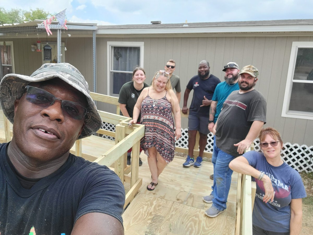 carr_deannaups's tweet photo. Another ramp built with @TexasRamps ❤️📦 #TexasRampProject #UPS #WIO https://t.co/BH6kdYwb7a