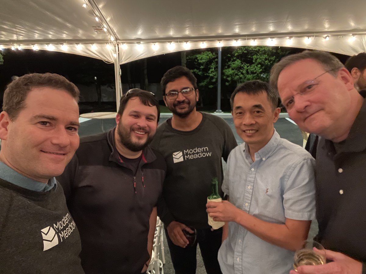 atforgacs's tweet image. Current and former colleagues gathered for an open house and tour of @ModernMeadow HQ with team members explaining every part of the BioF@RM and BioAlloy processes to make remarkable products in #BioMaterials, #BioBeauty and #BioMedical markets.