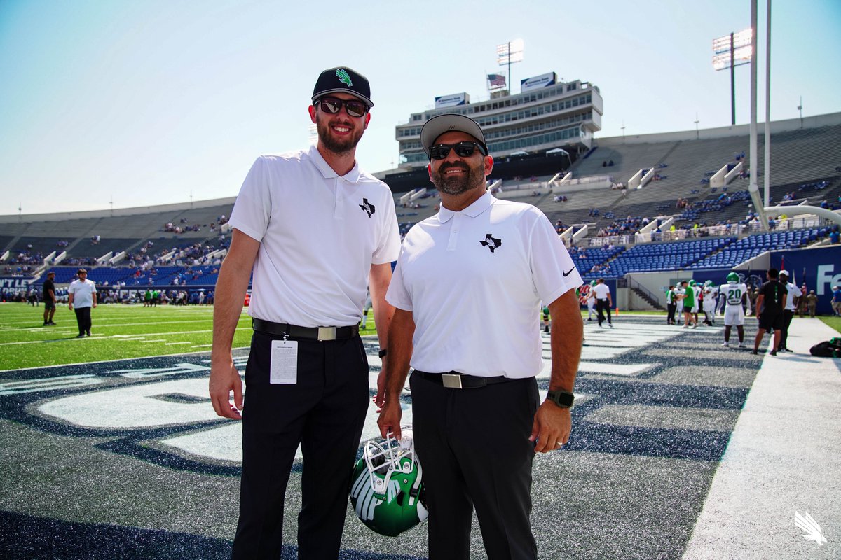 Special thanks to the guys who make it happen behind the scenes: <a href="/elmikevilla/">Mike Villa</a>, <a href="/justinvolentine/">Justin Volentine</a> and all of our student managers in equipment services! 👏👏👏

#GMG x #EQAppreciationWeek2022