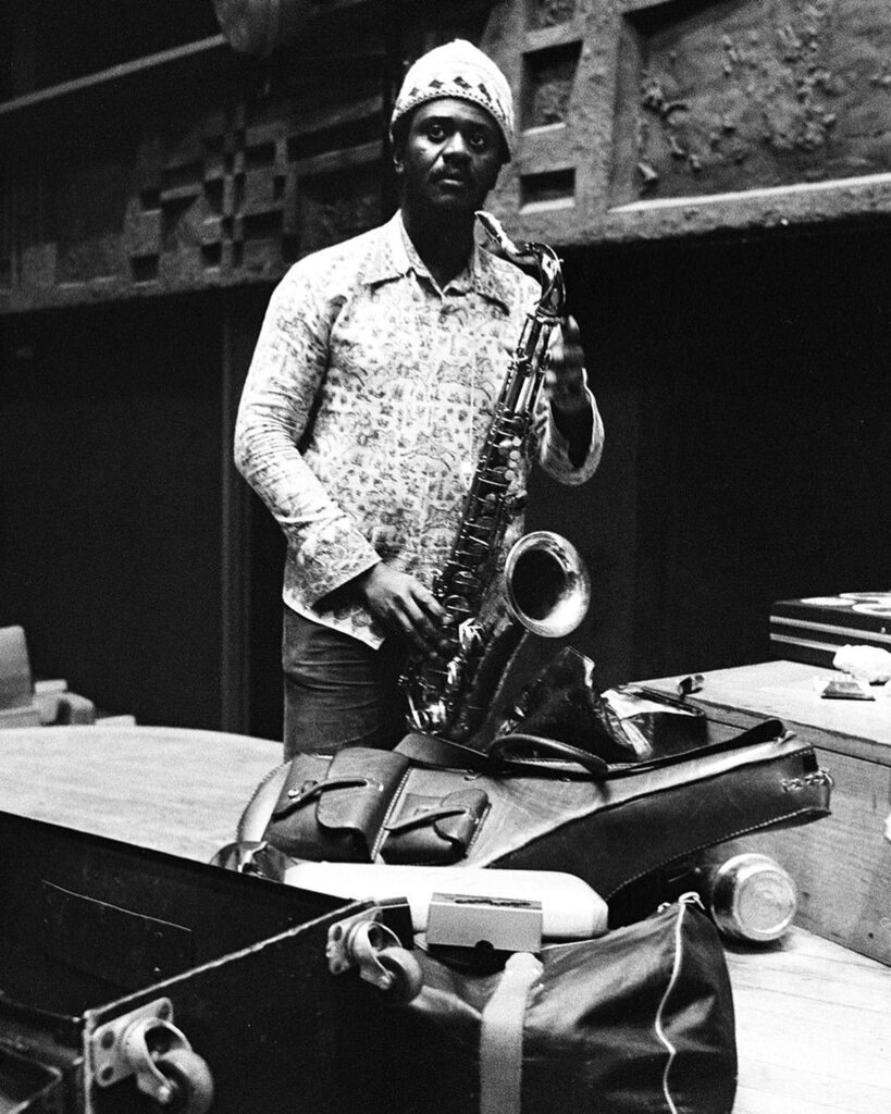 Innovator, teacher, master and prolific creator, an indomitable spirit whose creativity and art transcended the boundaries between the physical and the great beyond 🎷✨🌌

#pharaohsanders #thankyou #spiritualjazz instagr.am/p/Ci5pVo6P_uk/