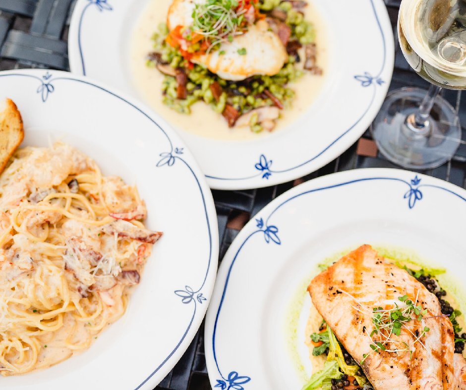 TriaRestaurant's tweet photo. What's your favorite entree on our menu? 😍✨ https://t.co/X65f74zny3