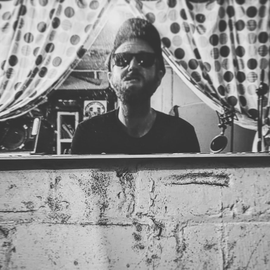 dothsband's tweet photo. Mirror mirror.
.
.
.

#deathofthehighstreet #doths #punk #punkmusic #punkband #punkrock #postpunk #indie #indiemusic #indieband #indierock #indieguitar #rocknroll #altrock #originalmusic #newmusic #derby #derbymusic #nottingham #nottsmusic https://t.co/Y36VbtBI7O