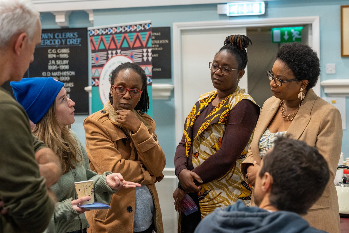 ClimateCymru's tweet photo. What a brilliant start to the Climate Cymru Green Tour - thanks @Northwalesafricasoci for hosting us in Bangor. 
Tomorrow we'll be in Bethesda and then Ruthin. For more info check out our tour page. 
👉 https://t.co/MwfmTdknXU
📷 Chris Knight https://t.co/oqVuE5X6eD
