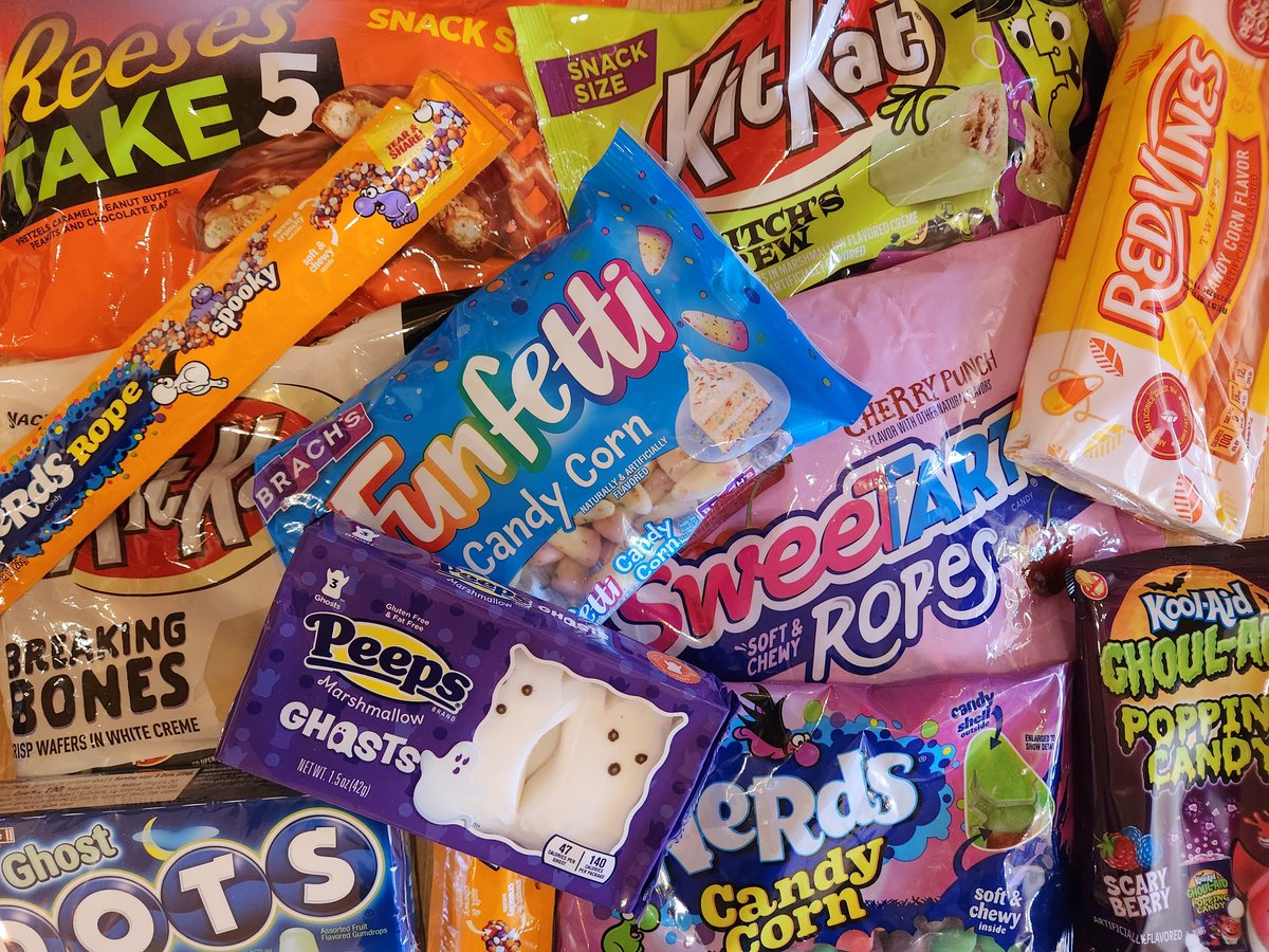 How_sweet_inc's tweet photo. Halloween Candy is starting to roll in! To see the full assortment check out https://t.co/oH1G4k70wF
#candyseason #halloweencandy #yql #lethbridge #lethbridgecandyshop #howsweetinc https://t.co/ENwwsCAeSH