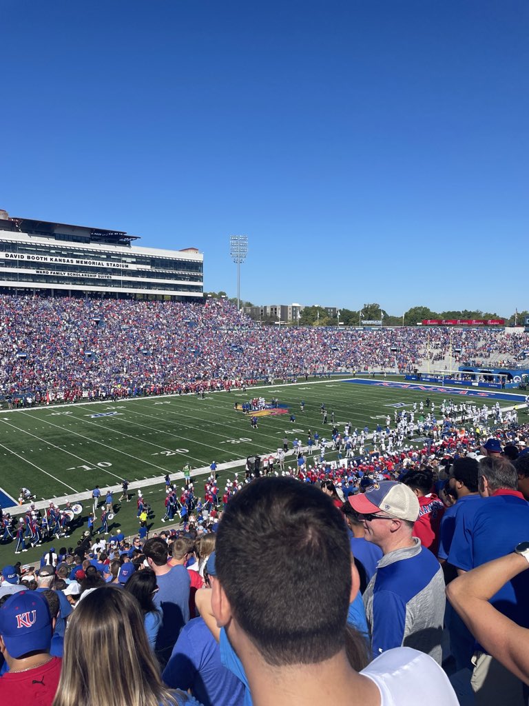 ramirezmarj's tweet photo. Rock Chalk! https://t.co/EBCXtj9P9X