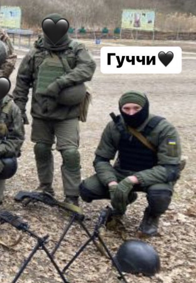 sweetpeaua's tweet photo. Прошу вашого ретвіту!
Мій однокласник, батько маленької донечки та відважний захисник Маріуполя з полку «Азов» досі перебуває у полоні. Він був поранений у Оленівці, але його не обміняли. Він не був медійним, але, як і всі захисники, він є героєм, який має повернутись додому! https://t.co/Vmg6FDjAbm