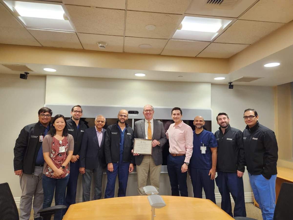 We want to thank @EdwardLoftus2 for coming out to the IE and sharing his expertise on IBD, and @AmCollegeGastro for the ACG Edgar Achkar Visiting Professorship.