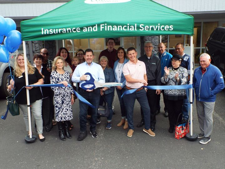 Blue Ribbon Cutting for Mark Mattingly, Country Financial at his new office in University Place. Congratulations Mark!