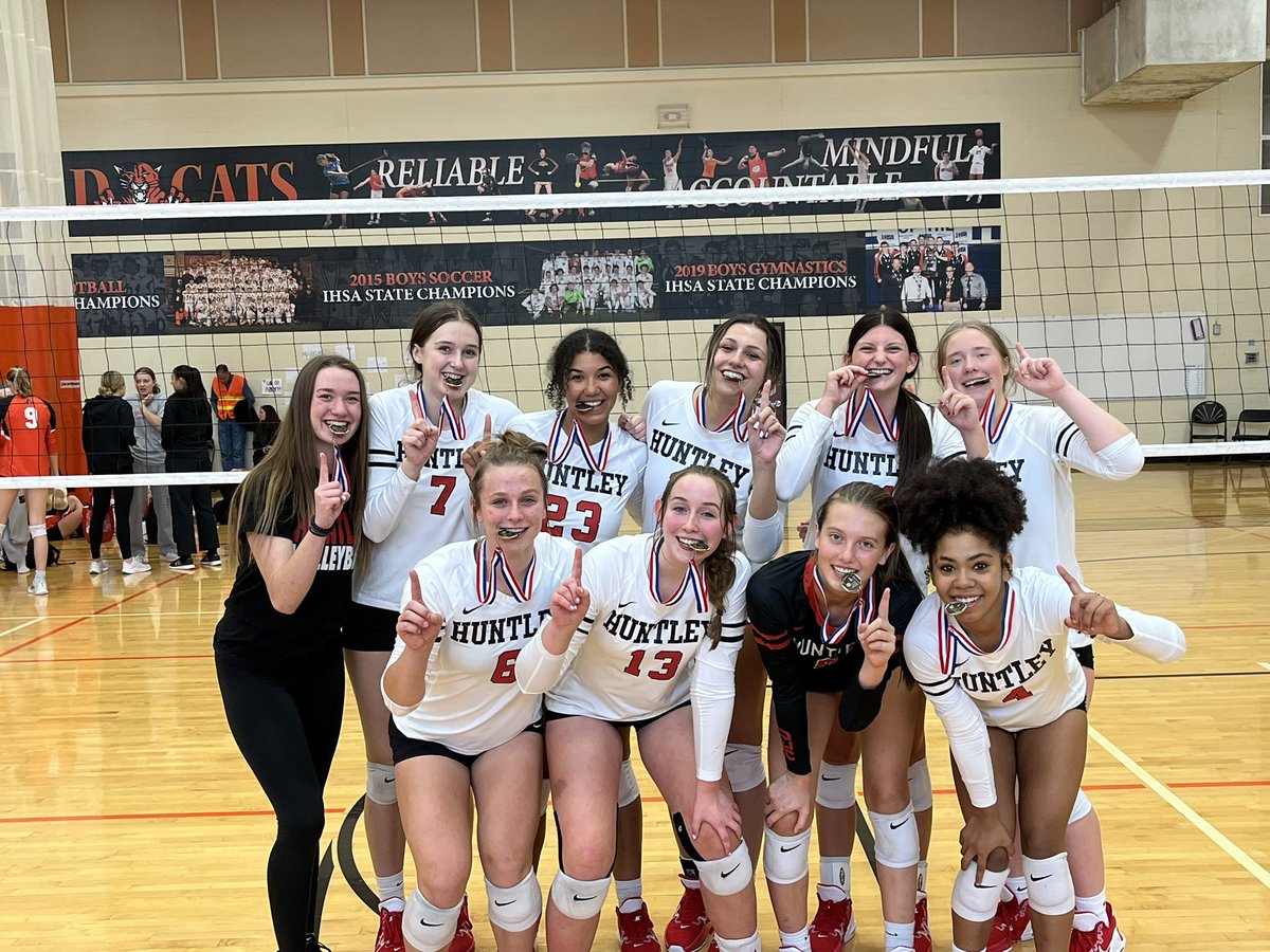huntleygirlsvb's tweet photo. The JV team finished their tournament season 15-0.  They claimed the championship at the Libertyville invite.  We are proud of you!!! https://t.co/aKBJOgdOM9