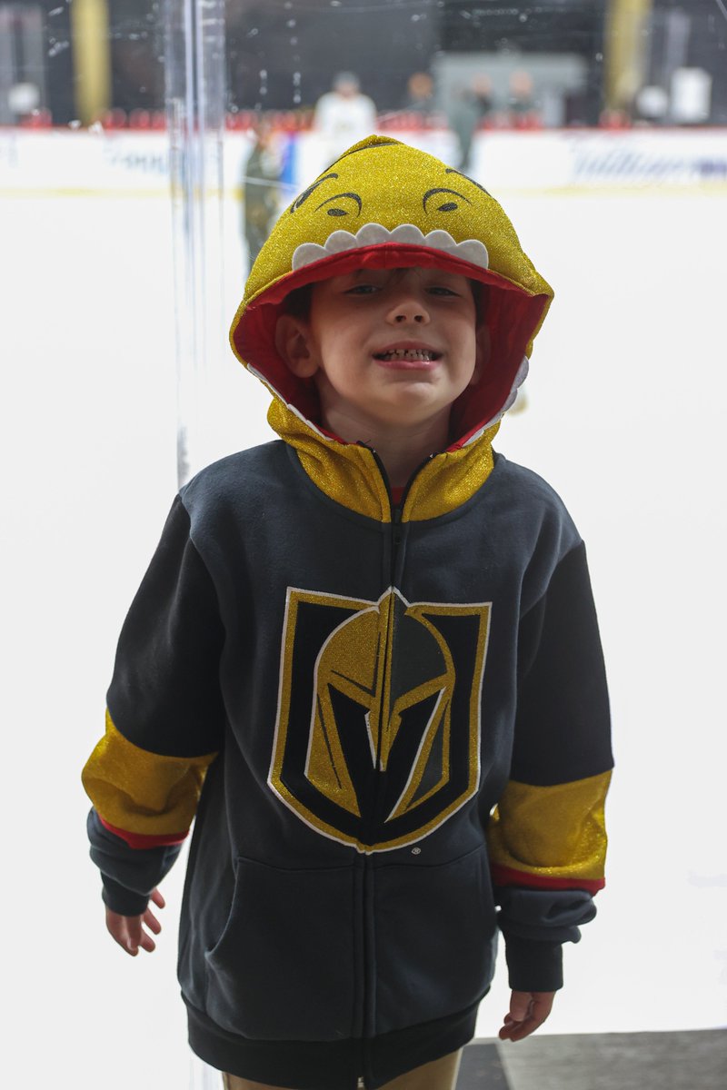 VGKGear's tweet photo. Don't take the chance and miss out on these Chance Hoodies for the kids! 😃

Grab your exclusive @GoldenKnights gear at The Arsenal! ⚔️ #vgkgear
📍: The Arsenal
🕒: 10-8 pm https://t.co/wHWiHcNZhV