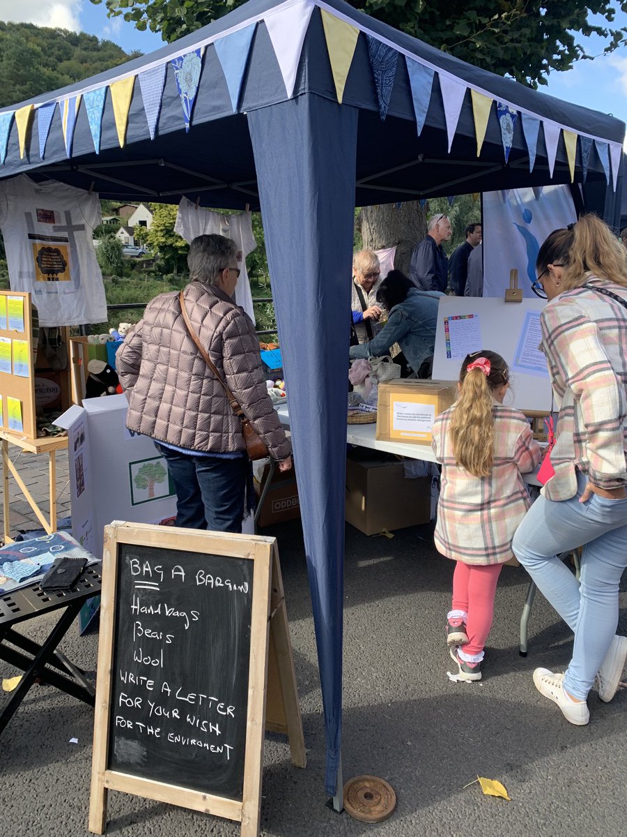 SiWrekin's tweet photo. SI the Wrekin held a Great big green week stall at the festival of imagination Ironbridge . A great event music crafting plus so many children really committed and well informed on climate change . Lots of great letters for the future #festivalofimagination
#biggreenweek https://t.co/goliPzxMdi