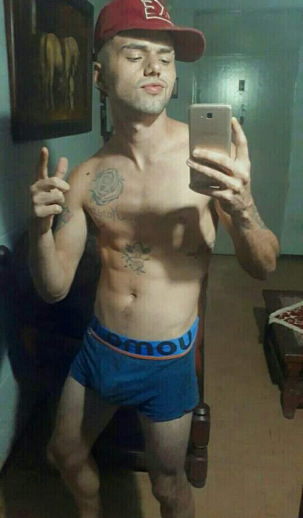 onlyheudy's tweet photo. 20 RT y lo desnudamos🔃🔥 https://t.co/ypRlLxb0pD