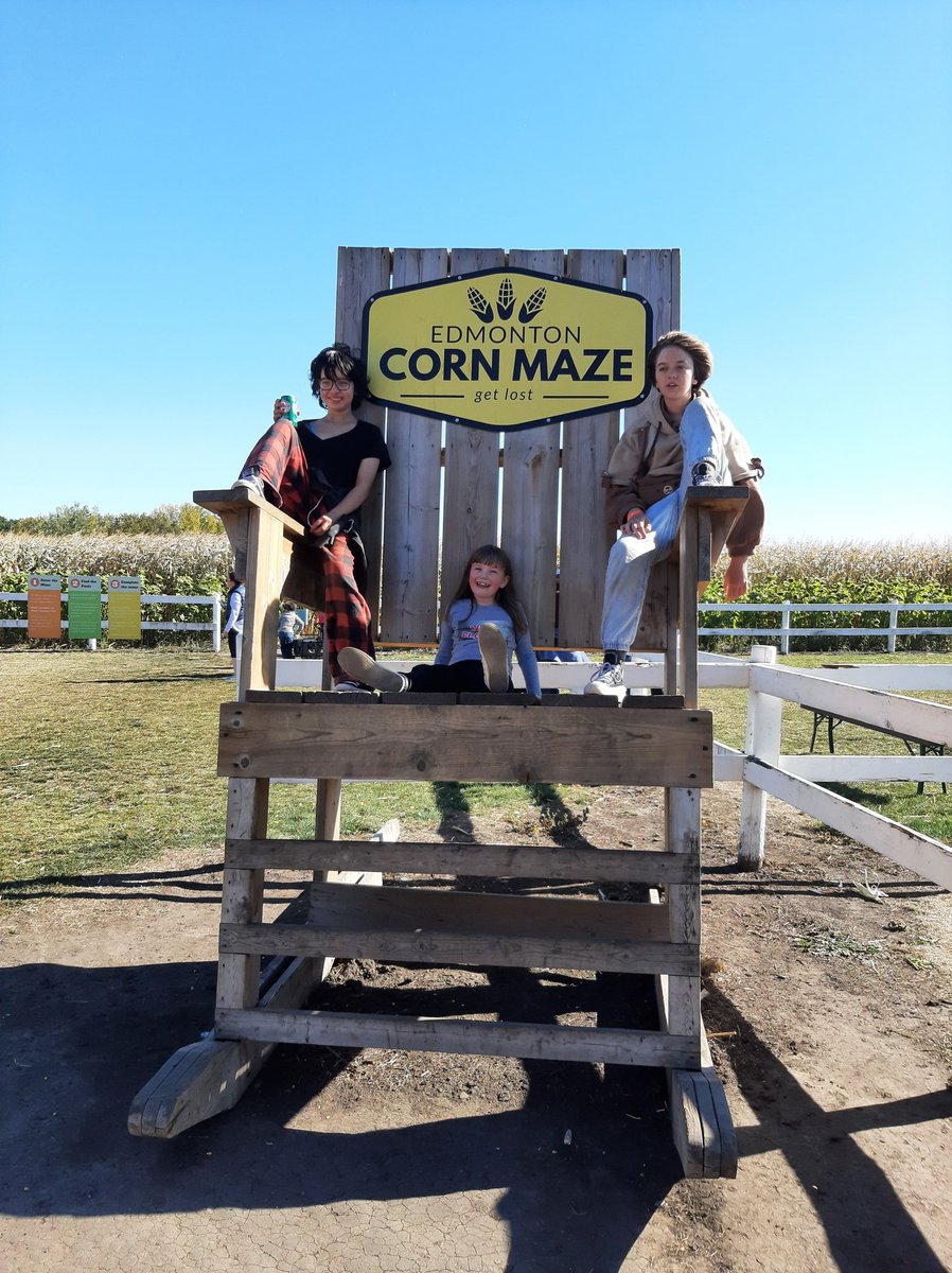 At the @corn_maze with the family today! We managed to get through in about an hour, and the kids are burning the rest of their energy on the bouncy pillow. We're all gonna sleep good tonight!