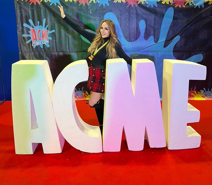 That&rsquo;s a wrap of day 1 @Acmecomiccon! Thank you to everyone who came to my table and said hi 🥰 See you<a class="tags" target="_blank" title="On Twitter" href="/?out=eyJ0eXAiOiJKV1QiLCJhbGciOiJIUzUxMiJ9.eyJpYXQiOjE3MjA3MjgzNTQsImlzcyI6InR3cG9ybnN0YXJzLmNvbSIsIm5iZiI6MTcyMDcyODM1NCwiZXhwIjoxNzUyMjY0MzU0LCJyZWRpcmVjdF91cmwiOiJodHRwczovL3R3aXR0ZXIuY29tL0FjbWVjb21pY2NvbiJ9.AwjP0ir2ErgxFLR5f_u9BZLEPCOQGRi_-BpaJooSSDNdEnWCgdiIv3gM9uEQDUJVzj-oRyp_F4B3x1FQ_C90OA">@Acmecomiccon</a><a href="/tag/shera"class="tags"><span>#shera</span></a>