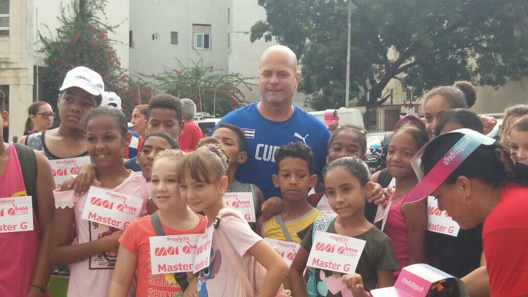 GHNordelo5's tweet photo. Los niños también participaron en la carrera. #CDRCuba #Cuba #CódigoSí #SoyCederista #SomosDelBarrio https://t.co/lC0u1Exnv1