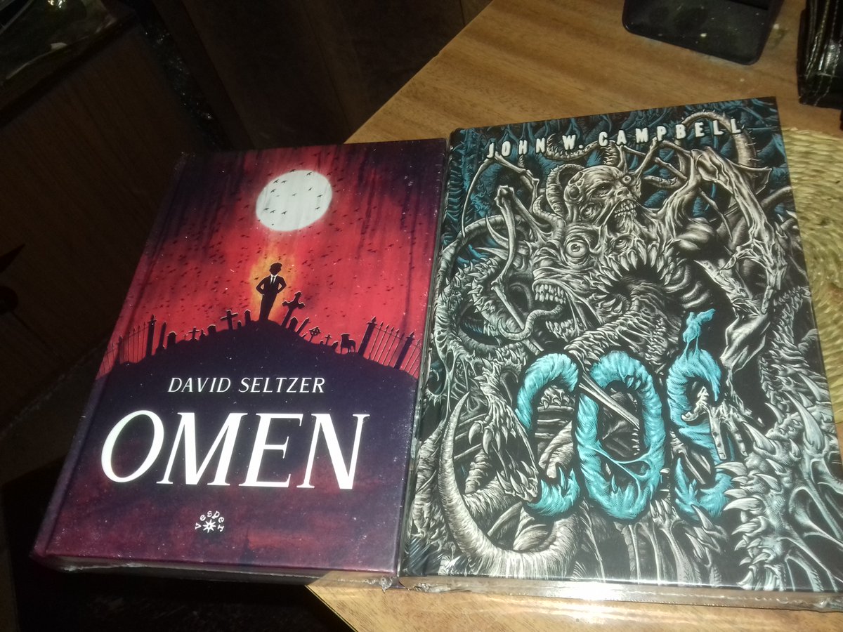 patrixilent's tweet photo. @Tali_Reads @Error59452156 #horrorbooks #horrorfam My pristine copies of #TheOmen's novelization and Campbell Jr.'s #FrozenHell, the basis for Carpenter's #TheThing have arrived! Shrink wrapped and all. They look really good. Hardcover beauties. https://t.co/GSgvdKr3zl