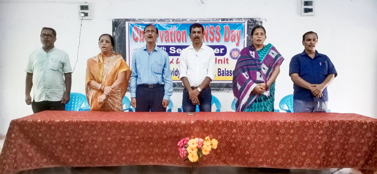 NSSNMV_RupsaBls's tweet photo. Observation of NSS Day : 2022 by NSS Unit, Nilamani Mahavidyalaya, Rupsa, Balasore on 24.09.22
#nssindia #myasgovtp of India, #fakirmohan University, #rdnss, Odisha https://t.co/gy9Vgpww0e